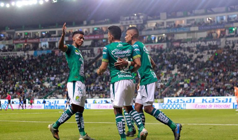 El Santos Laguna enfrenta al León en la segunda fecha de la Liga MX El Santos Laguna enfrenta al León en la segunda fecha de la Liga MX